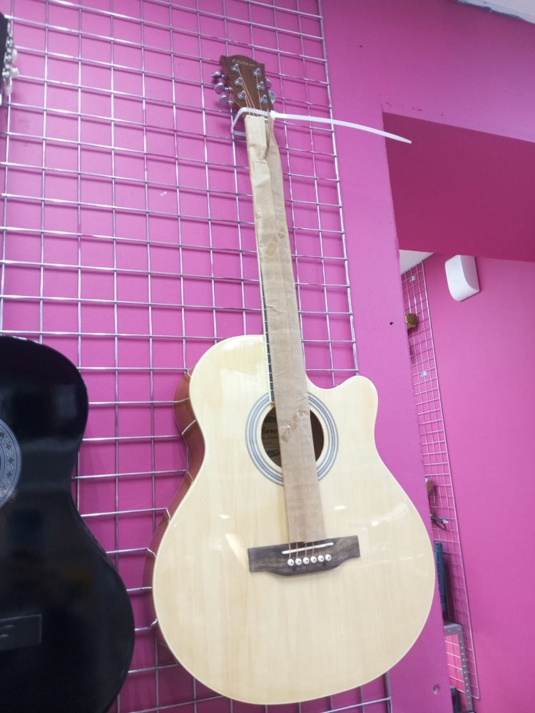 Гитара Elitaro 4010