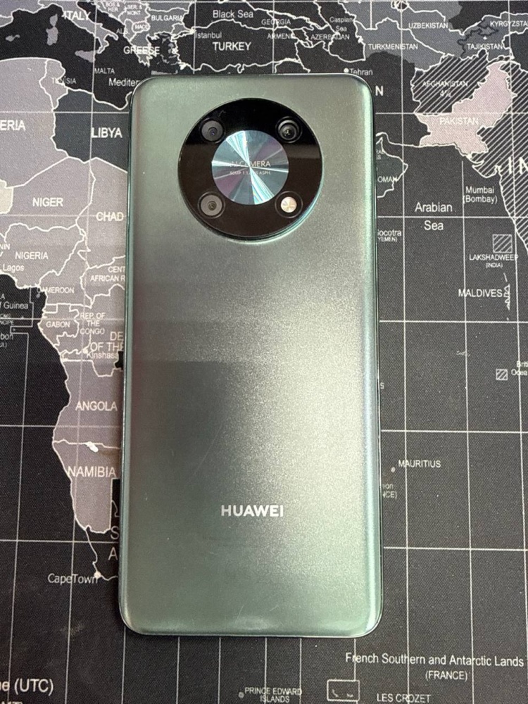 Смартфон Huawei nova Y90