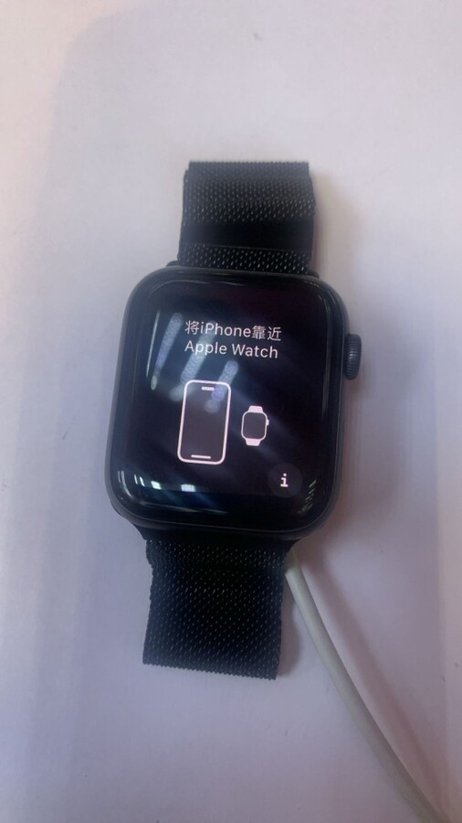 Часы Apple SE 44 mm