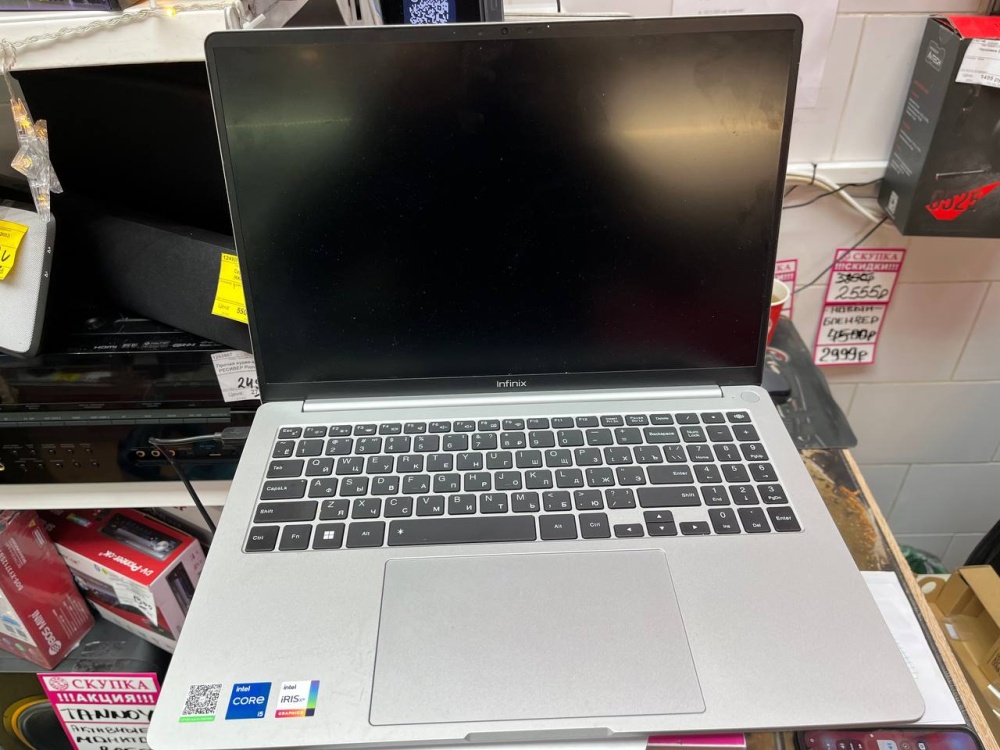 Infinix inbook Y3H 512GB