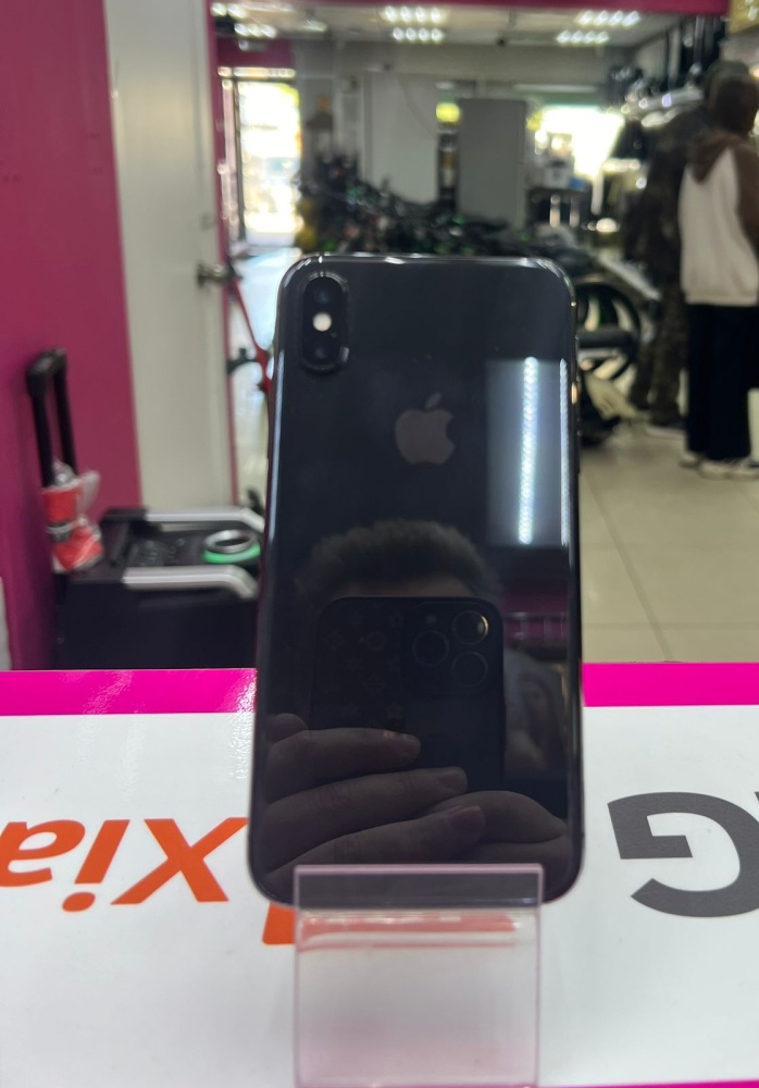 Смартфон iPhone X 64Gb