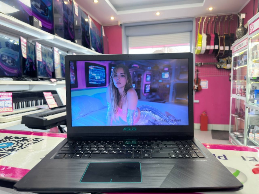 Ноутбук ASUS ryzen 5 2500u/8/ssd512/gtx1050
