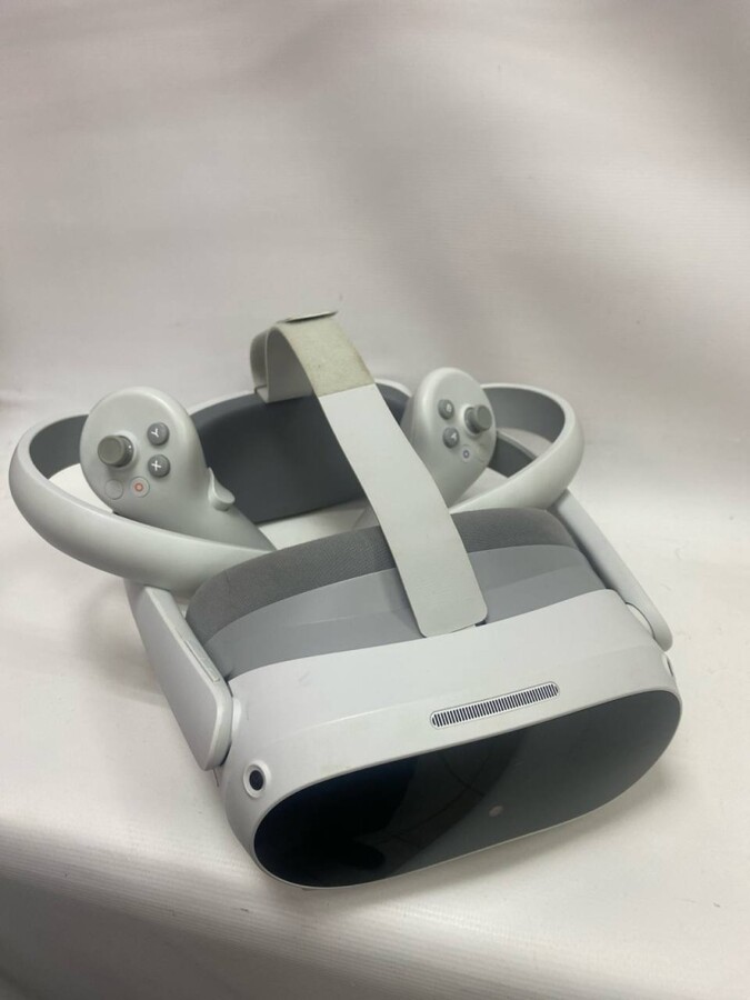 Очки виртуальной реальности PICO 4 8 / 256GB