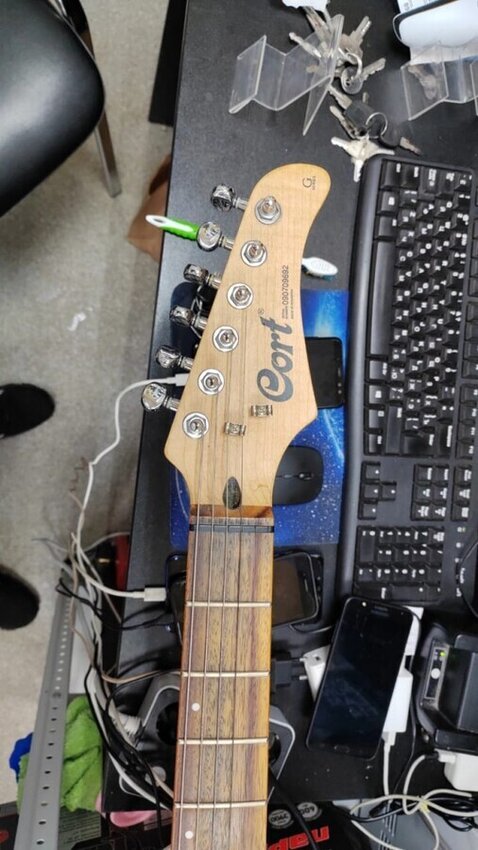 Гитара электро