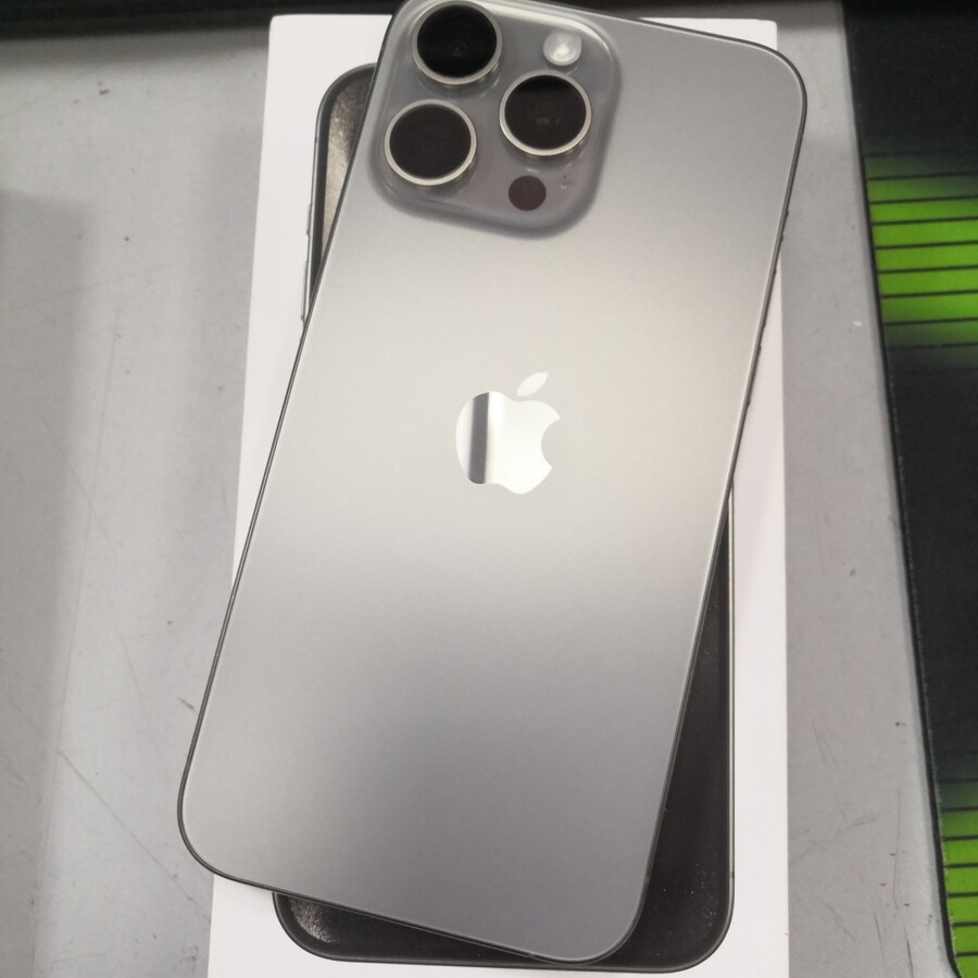 Смартфон iPhone 15 PRO MAX 256Gb