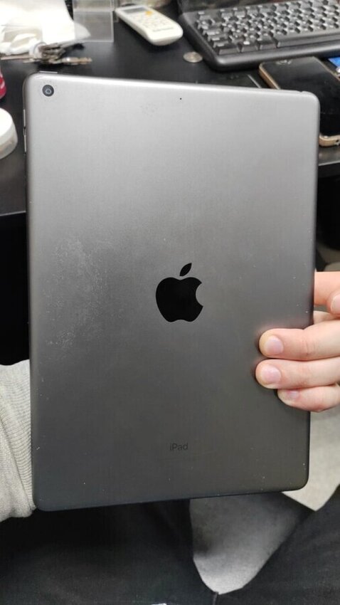 Планшет Apple iPad Air 9 поколения A2602