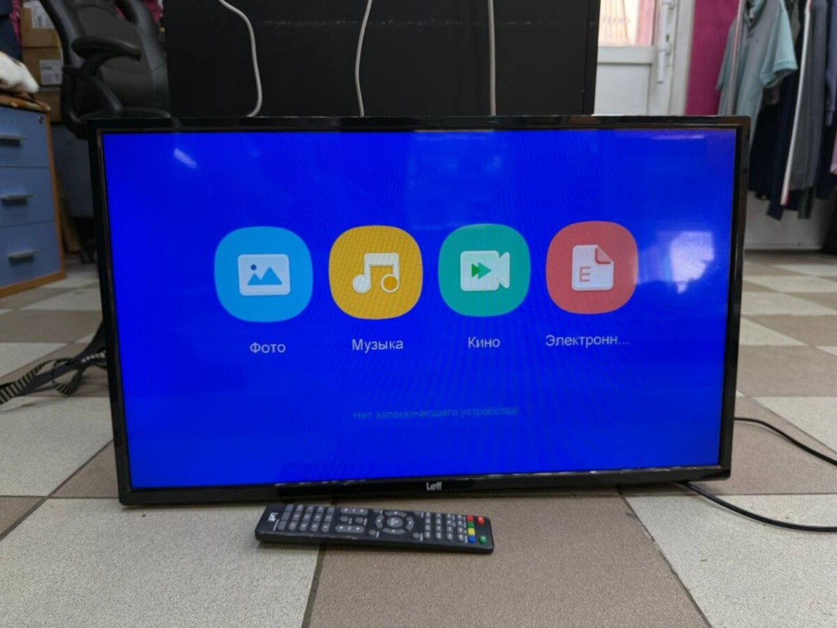 Телевизор Leff 28H240S