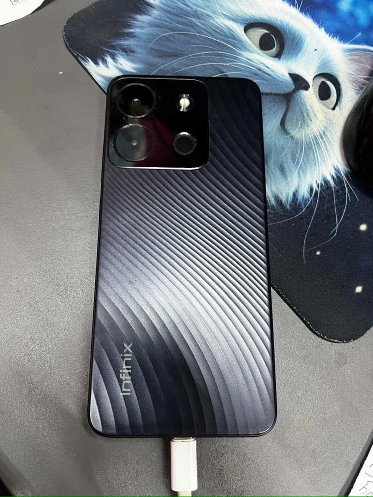Мобильный телефон Infinix smart 7 plus