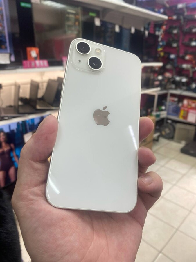 Смартфон iPhone 13 256 Gb