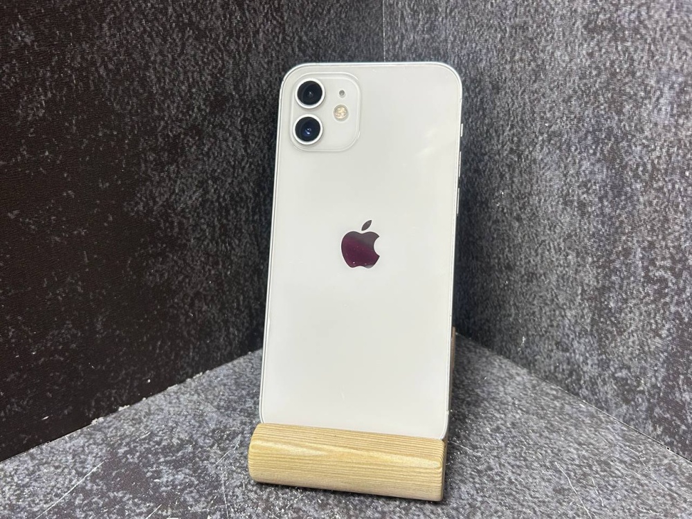 Смартфон iPhone 12 256 Gb