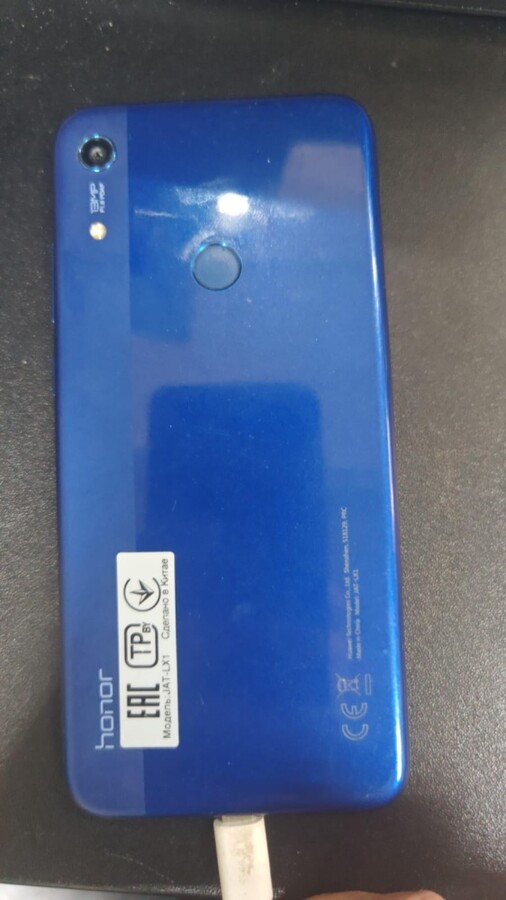 Смартфон Honor 8A