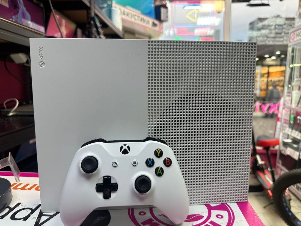 Игровая приставка XBOX ONE S 512гб