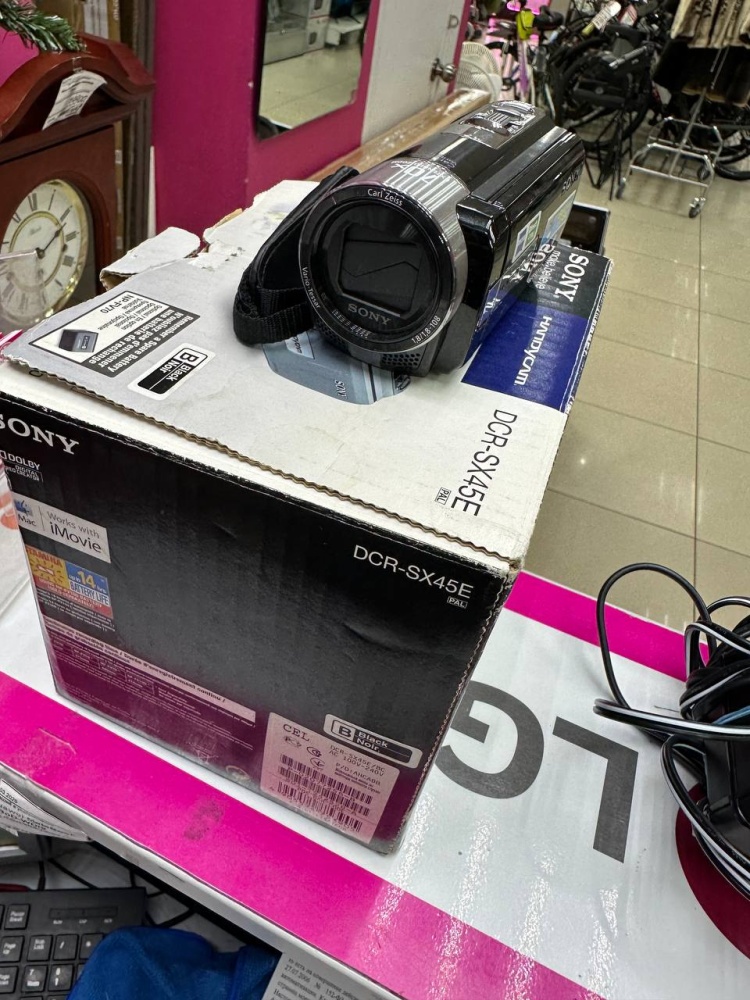 Видеокамера Sony DCR SX 45