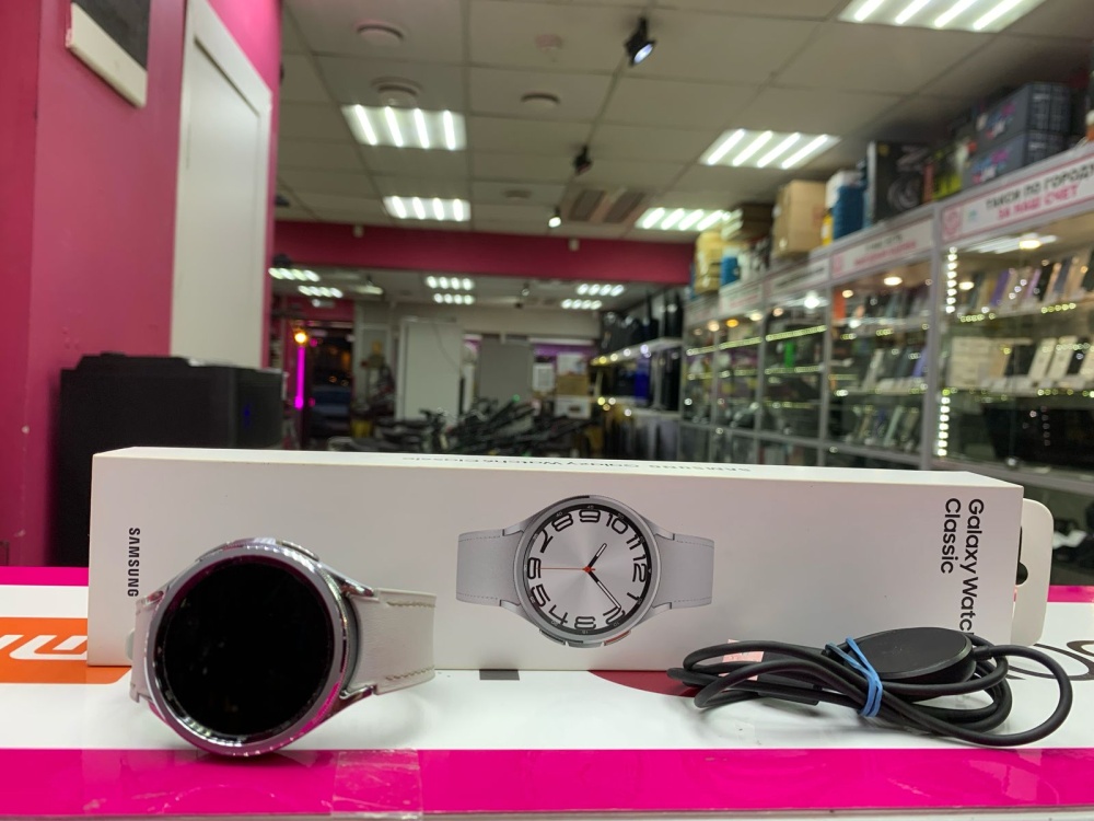 Смарт-часы Samsung Galaxy Watch 6 Classic