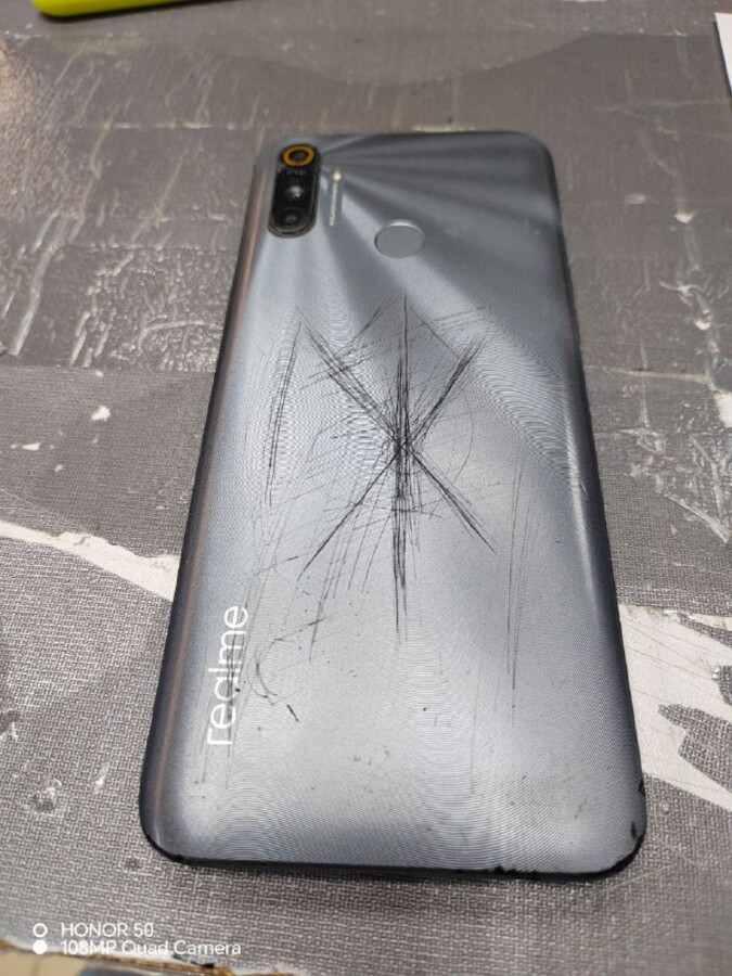 Смартфон Realme C3