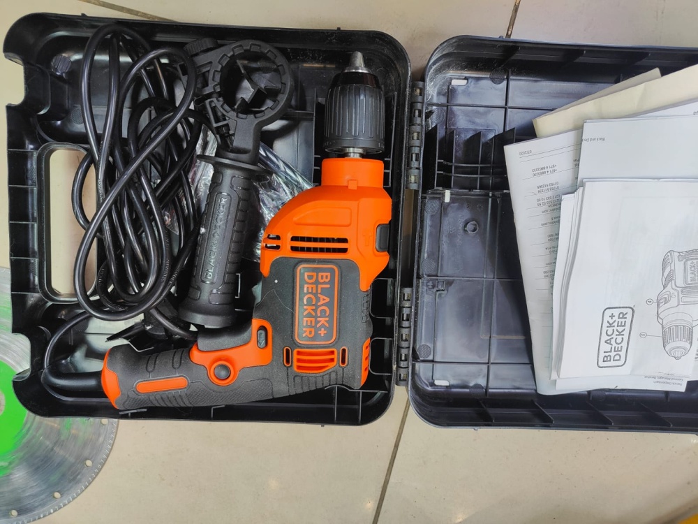 Дрель Black+Decker beh710