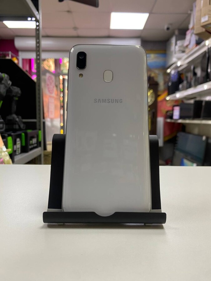 Смартфон Samsung A30 2019 32