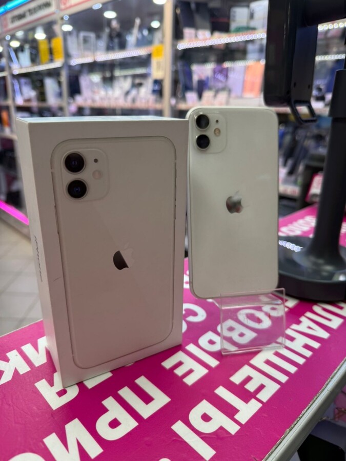Смартфон iPhone 11 128 Gb