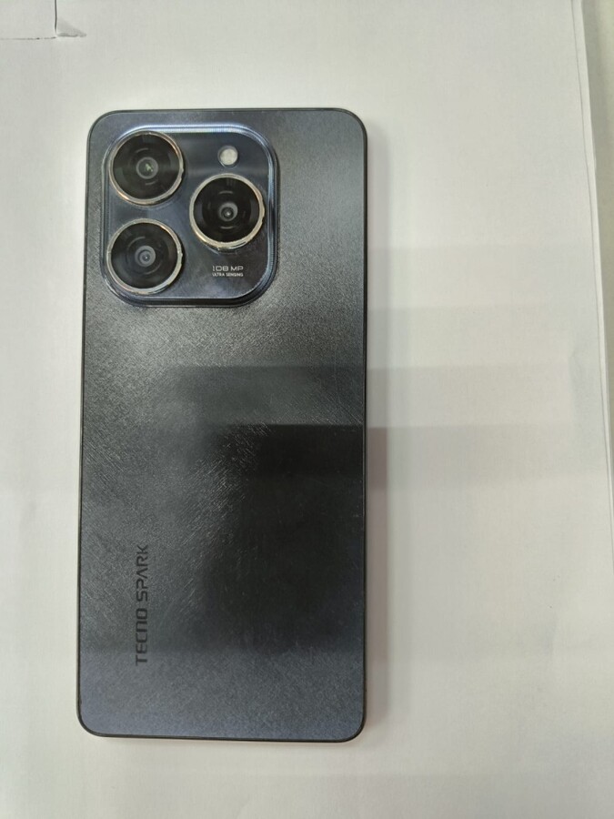Мобильный телефон Tecno Spark 20 pro 8/256