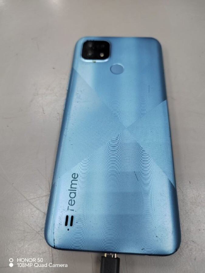Смартфон Realme C21