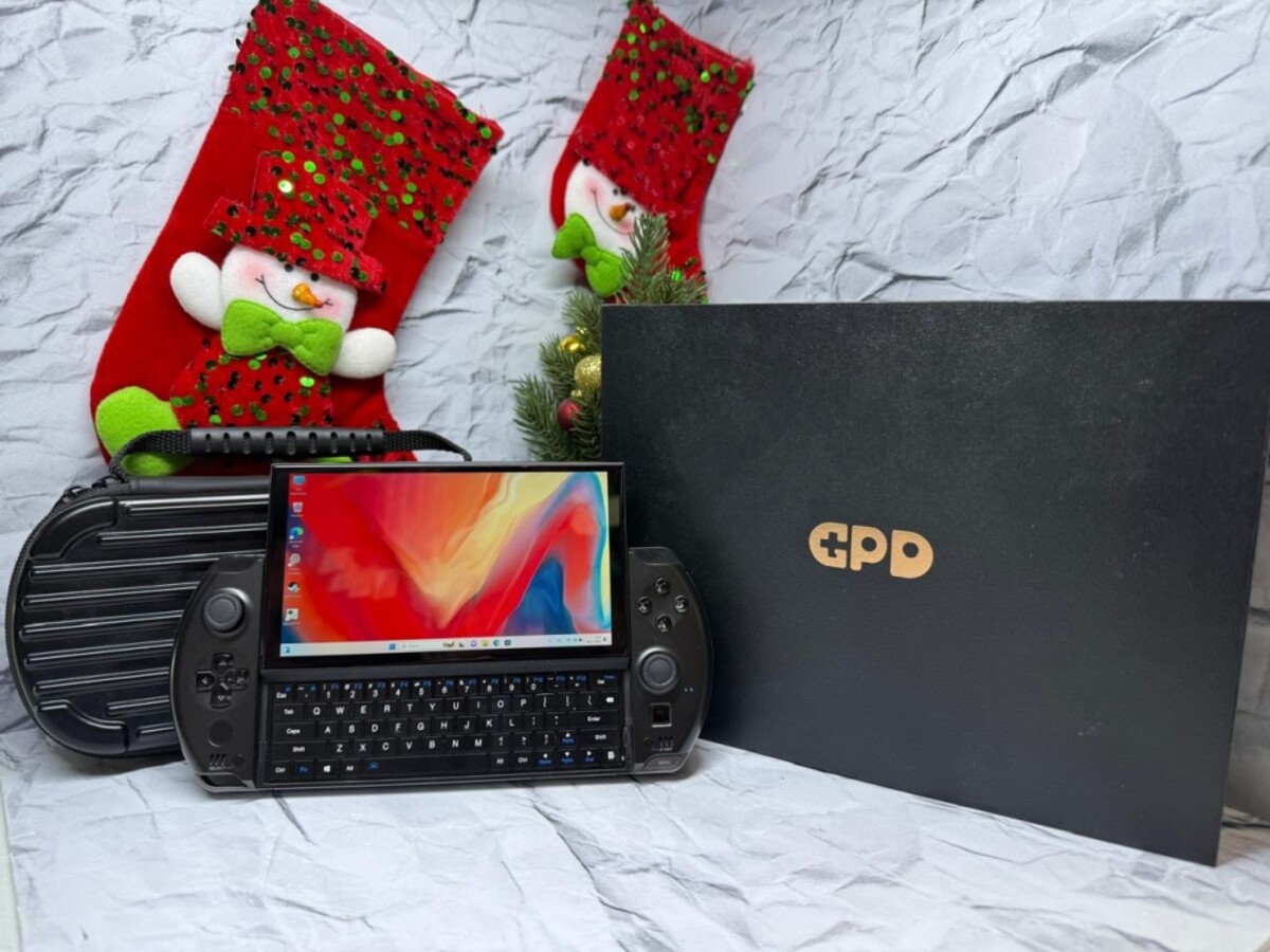 Игровая приставка GPD WIN 4 2023 /16/512