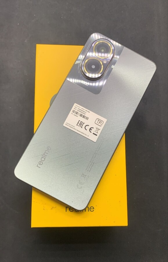 Смартфон Realme C67