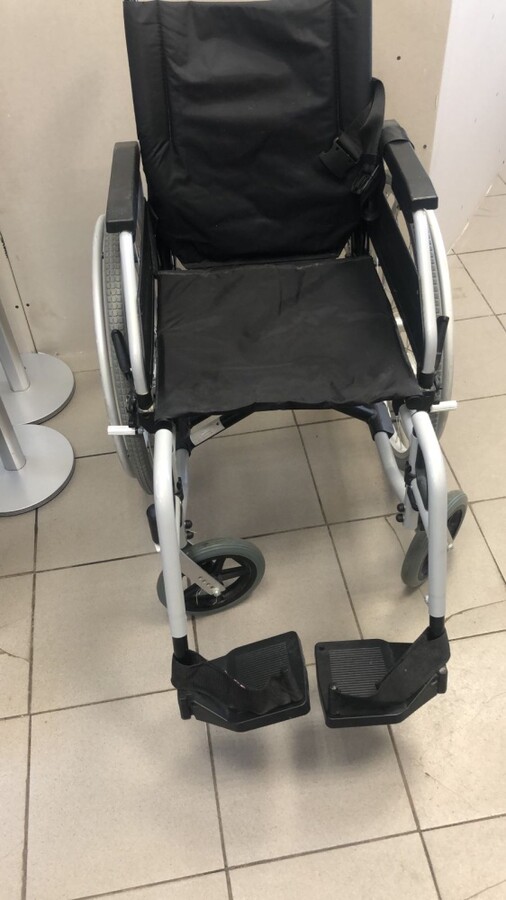 Коляска инвалидная