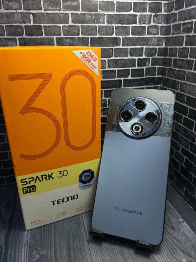 Мобильный телефон Tecno Spark 30 8\256