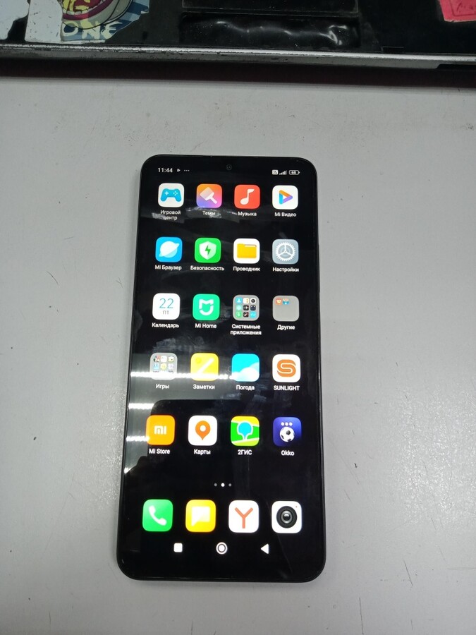 Смартфон Xiaomi Redmi 14C