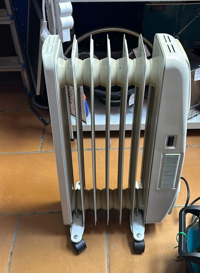 Обогреватель маслянный