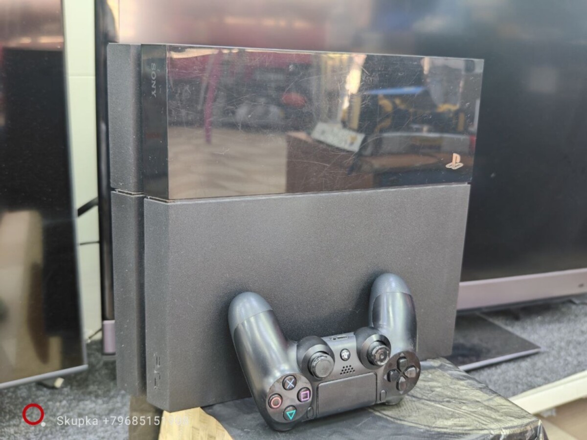 Игровая приставка Sony PlayStation 4 fat 500ГБ