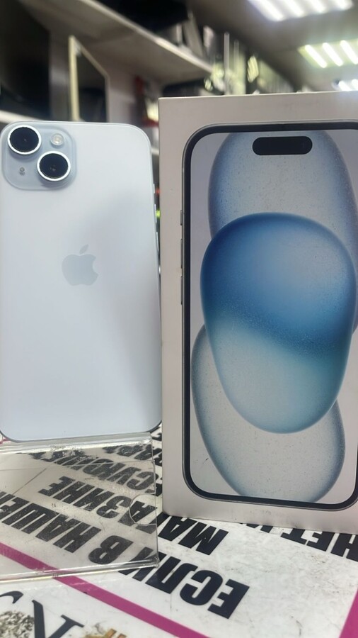 Смартфон iPhone 15 128 Гб