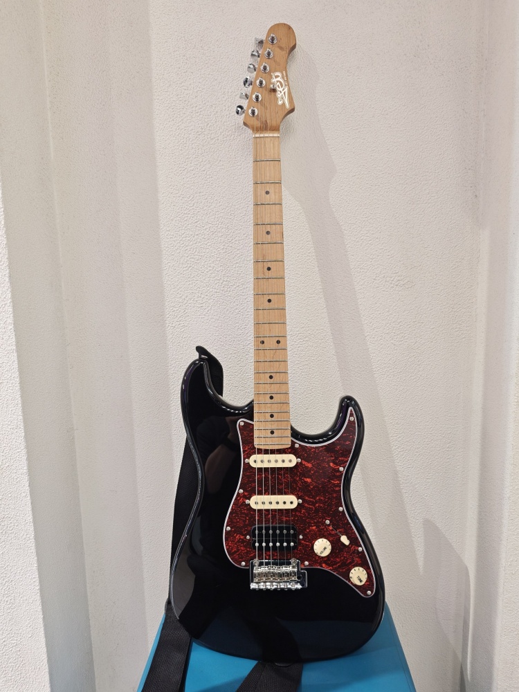 Электрогитара JET JS-400