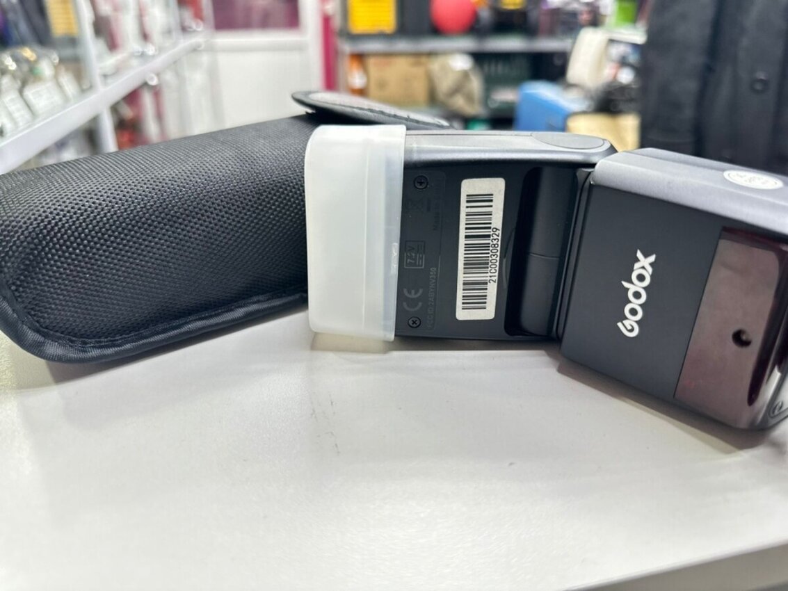 Вспышка Godox V350S
