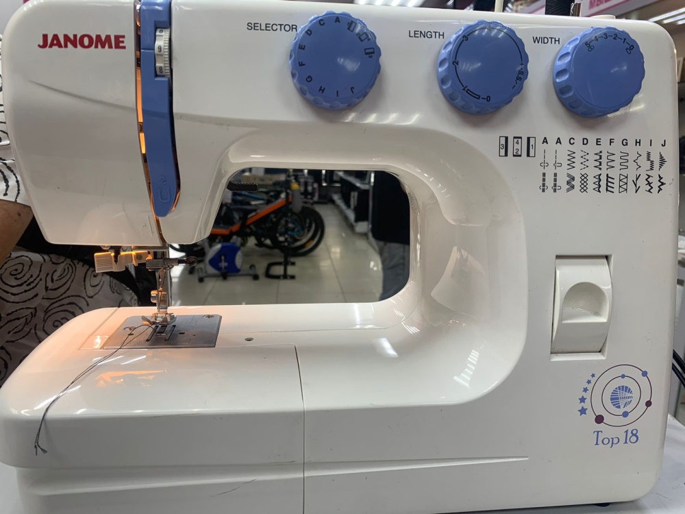 Швейная машина JANOME TOP 18