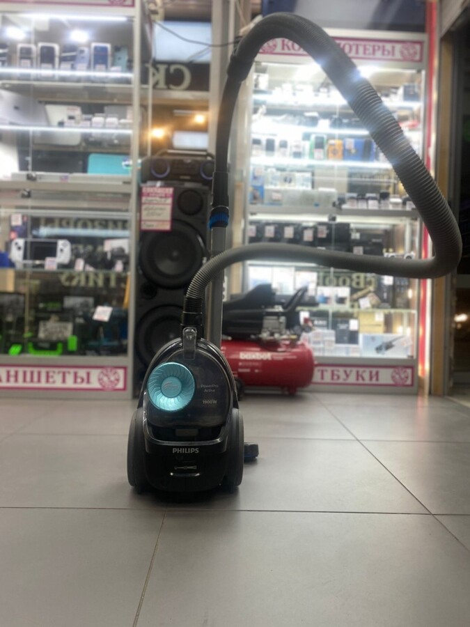 Пылесос Philips Power Active Cyclon 7