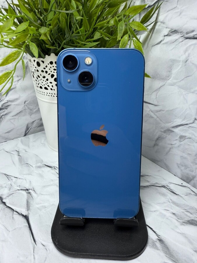 Смартфон iPhone 13 256 Gb