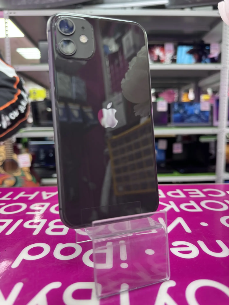 Смартфон iPhone 11 64Gb 75%