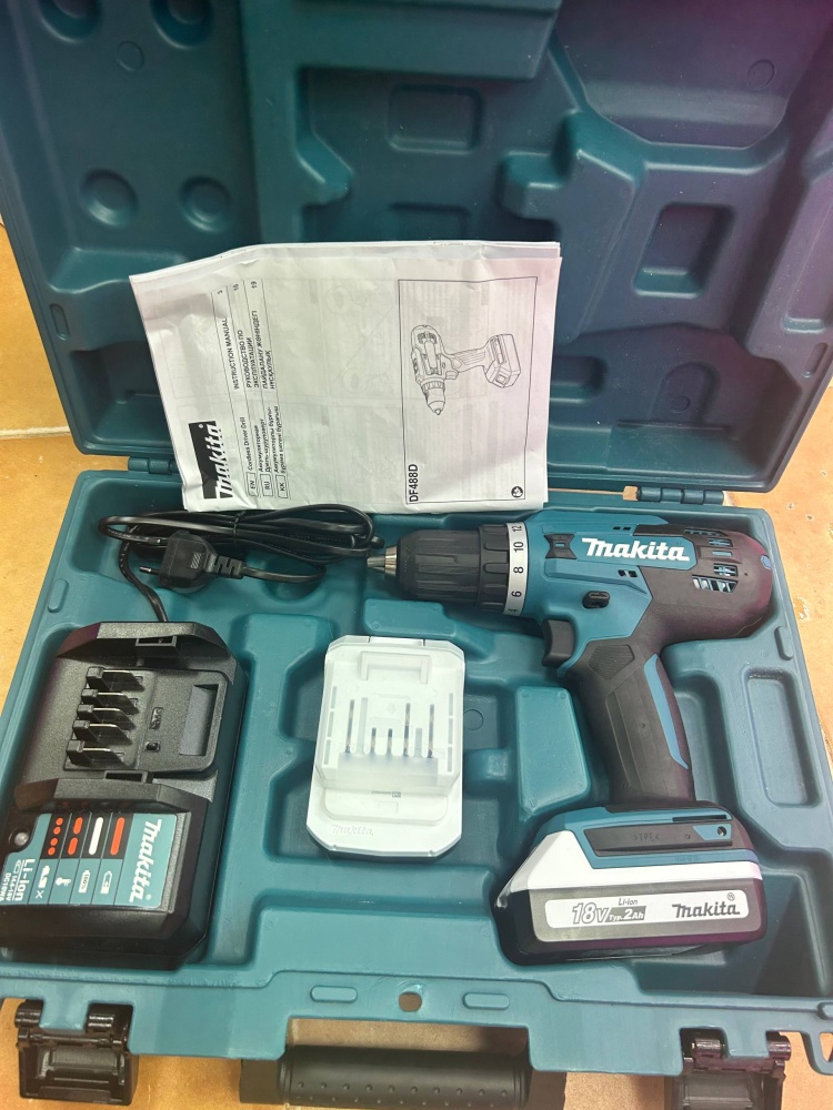 Шуруповерт MAKITA DF488D